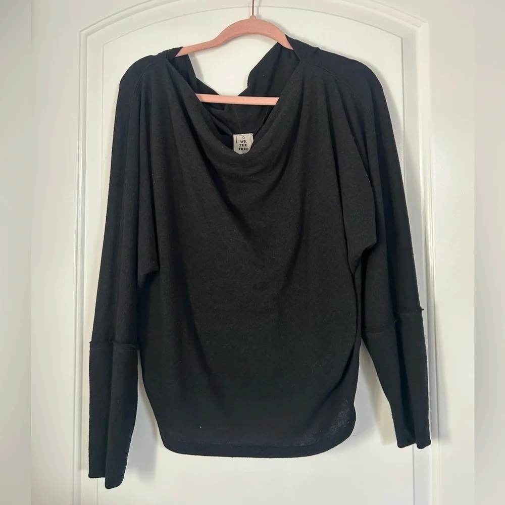Free People We The Free Relaxed Fit Cowl Neck Long sleeve size large